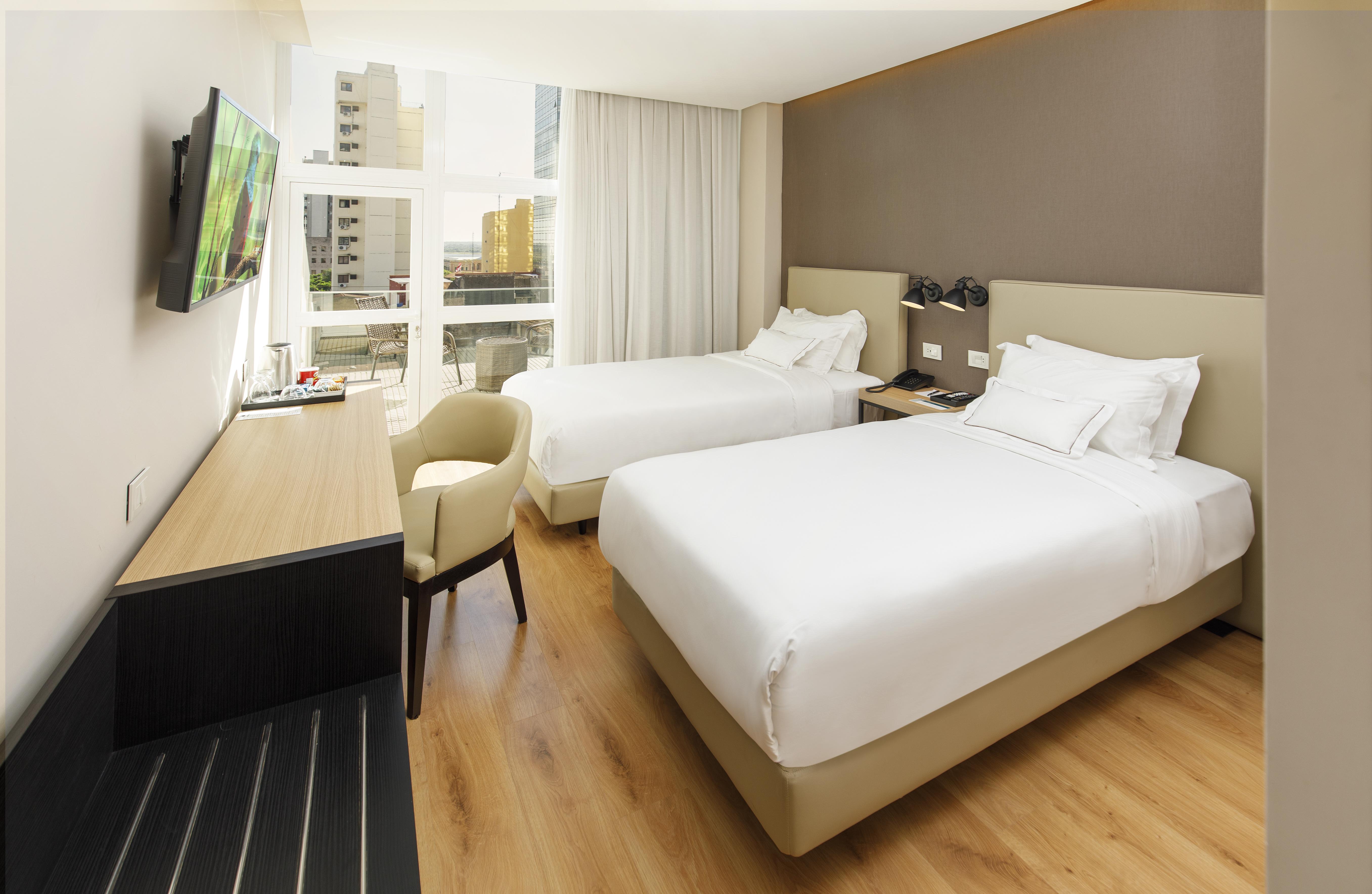 Palmaroga Hotel Asuncion, Tapestry Collection By Hilton Bagian luar foto