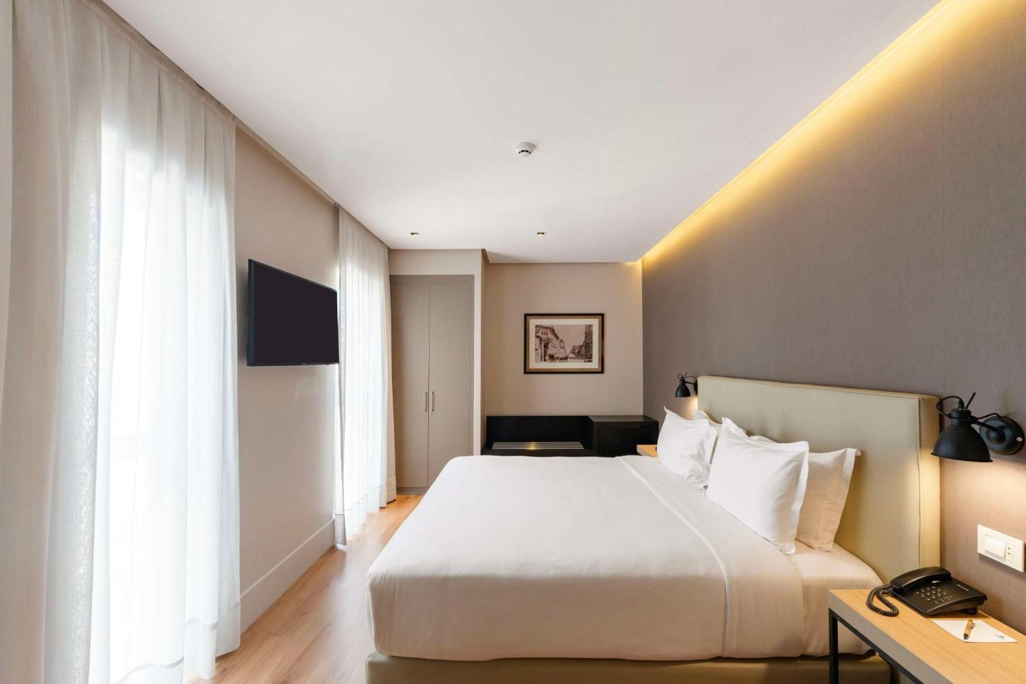 Palmaroga Hotel Asuncion, Tapestry Collection By Hilton Bagian luar foto