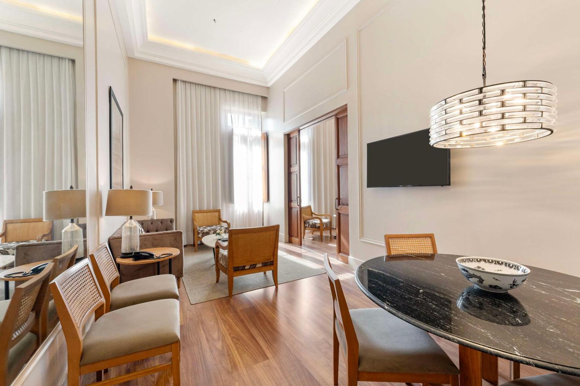 Palmaroga Hotel Asuncion, Tapestry Collection By Hilton Bagian luar foto